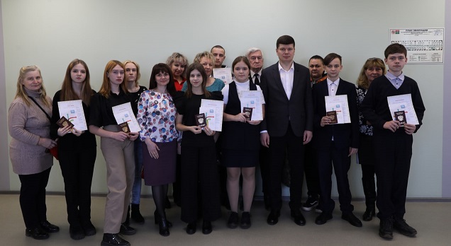 Семь юных жителей Павловского Посада получили свои первые паспорта
